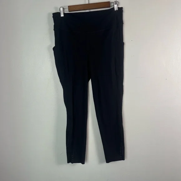 Lululemon Athletica Fast and Free High-Rise Crop Size 12 in black - Picture 5 of 11